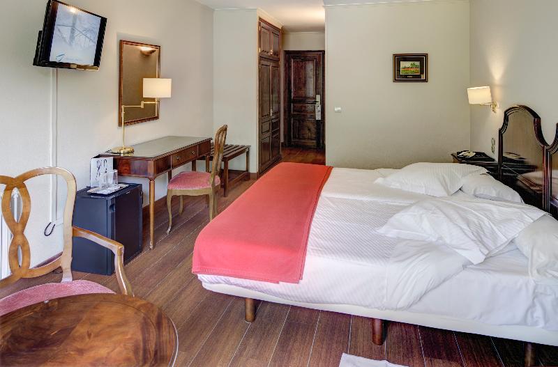 اتاق خانوادگی, Abba Xalet Suites