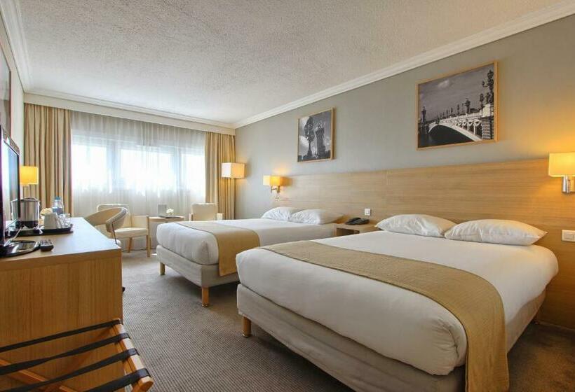 اتاق خانوادگی, Inn Paris CDG Airport