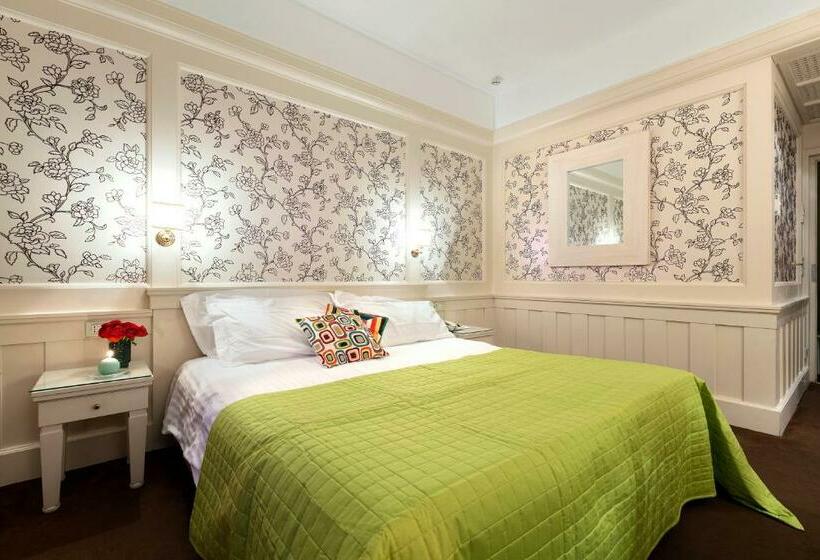 Номер Стандарт Трехместный, Europa Hotel Design Spa 1877