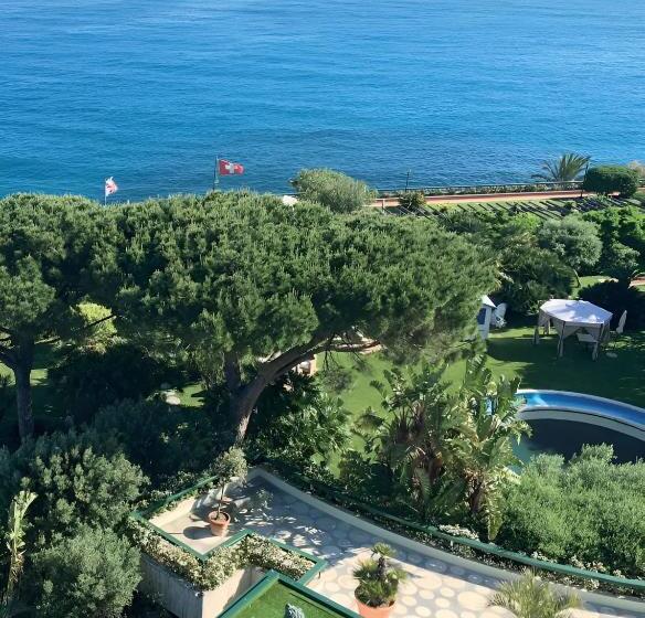 سوییت با چشم‌انداز دریا, Grand Hotel Del Mare Resort & Spa