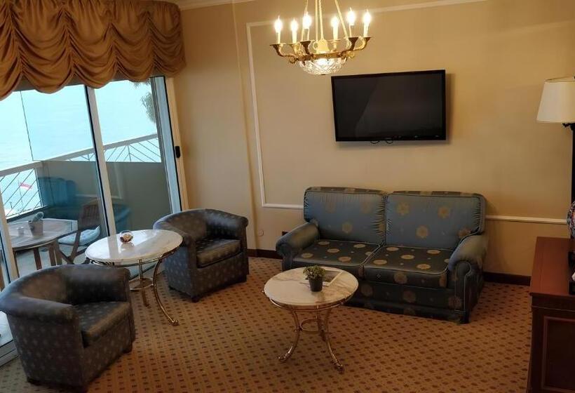 سوییت با چشم‌انداز دریا, Grand Hotel Del Mare Resort & Spa