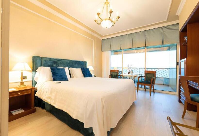 اتاق لوکس با چشم‌انداز دریا, Grand Hotel Del Mare Resort & Spa