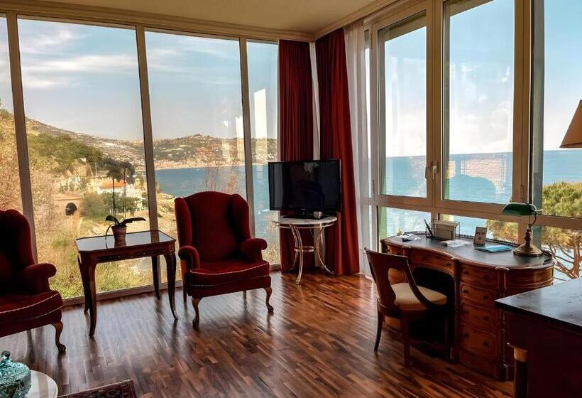 سوییت با چشم‌انداز دریا, Grand Hotel Del Mare Resort & Spa