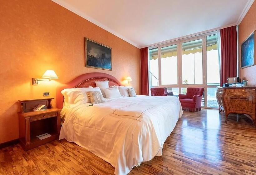 سوییت با چشم‌انداز دریا, Grand Hotel Del Mare Resort & Spa