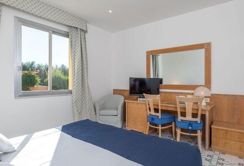 Номер Basic, Grand Hotel Vesuvio