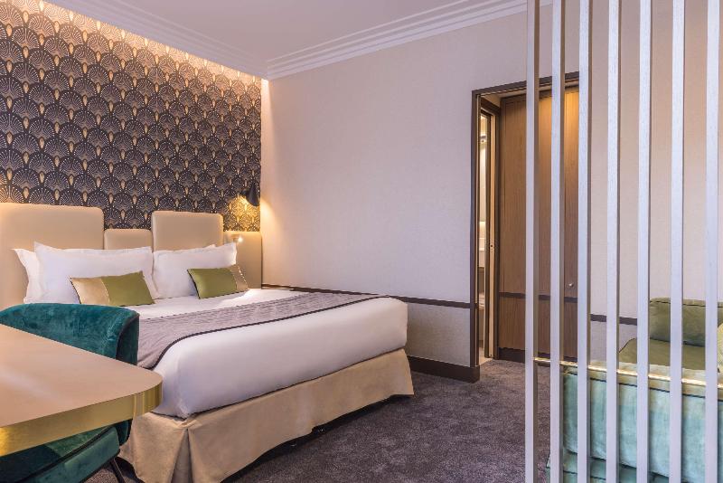 اتاق اساندارد با چشم‌انداز جانبی به دریا, Sheraton Waikiki Beach Resort