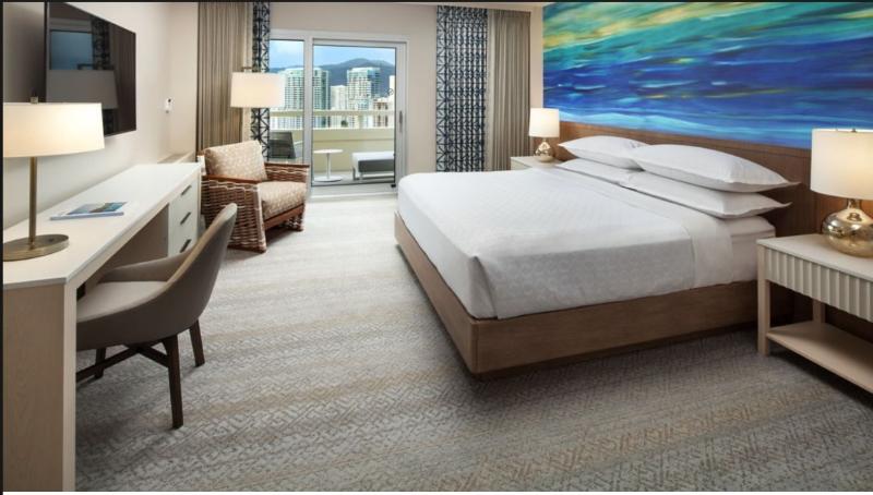 اتاق استاندارد با تخت بزرگ, Sheraton Waikiki Beach Resort