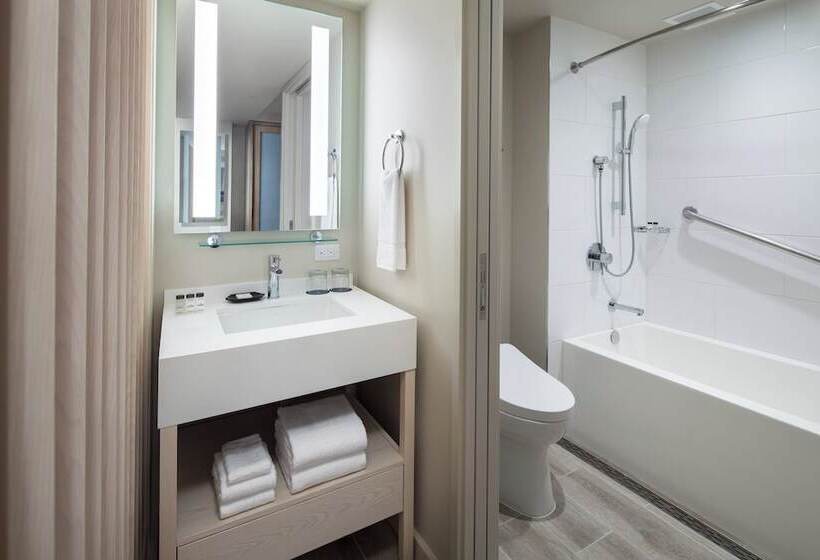 اتاق استاندارد با 2 تخت دوبل, Sheraton Waikiki Beach Resort