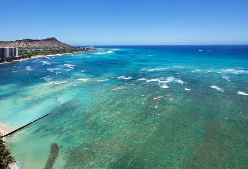 اتاق استاندارد با تخت دوبل و چشم‌انداز دریا, Sheraton Waikiki Beach Resort
