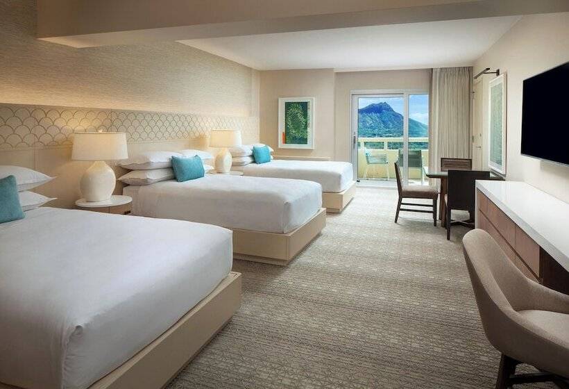 اتاق لوکس با چشم‌انداز دریا, Sheraton Waikiki Beach Resort