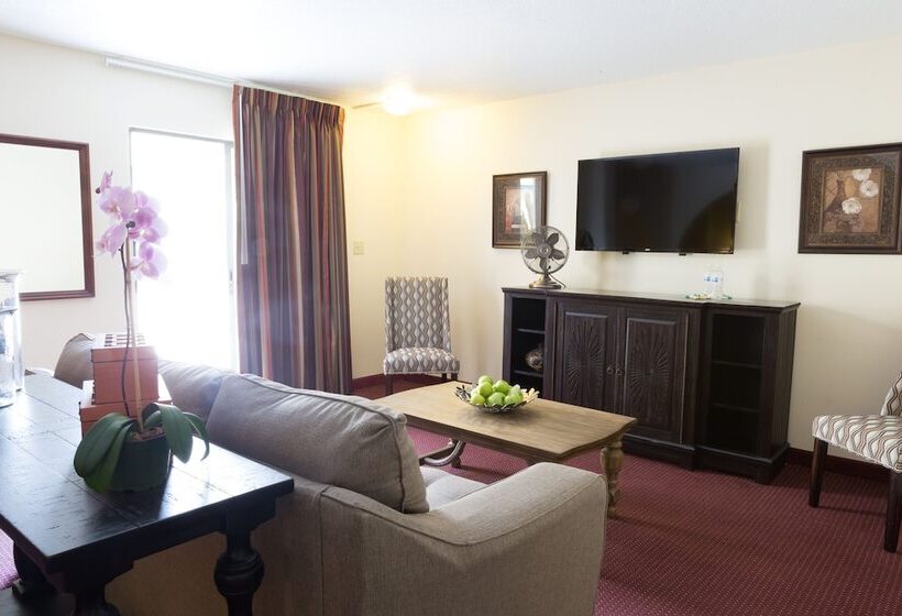 이그제큐티브 스위트, Marina Inn & Suites Chalmettenew Orleans
