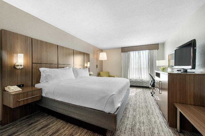 带大床的标准间, Holiday Inn Melbourne Viera Conference Ctr, An Ihg