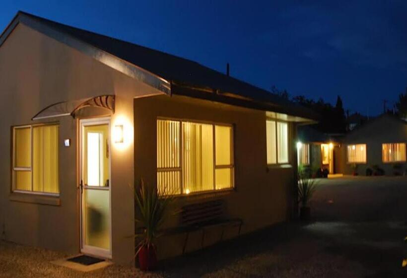 Апартаменты 1 Спальня, Almond Court Motel