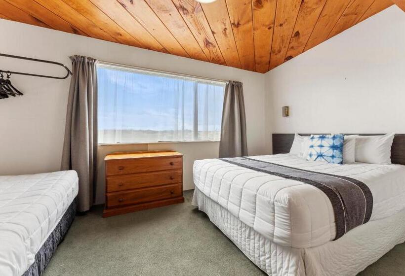آپارتمان خانوادگی 2 خوابه, Coachman's Lodge Motel