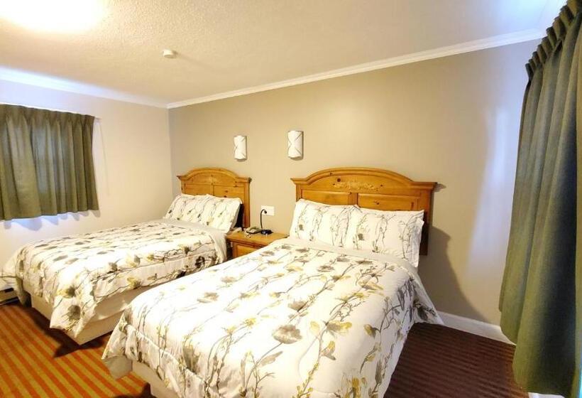 Номер Стандарт 2 Двуспальные Кровати, Knights Inn Colonial Fireside Inn