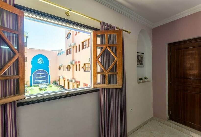 اتاق استاندارد سه نفره, Oudaya & Spa