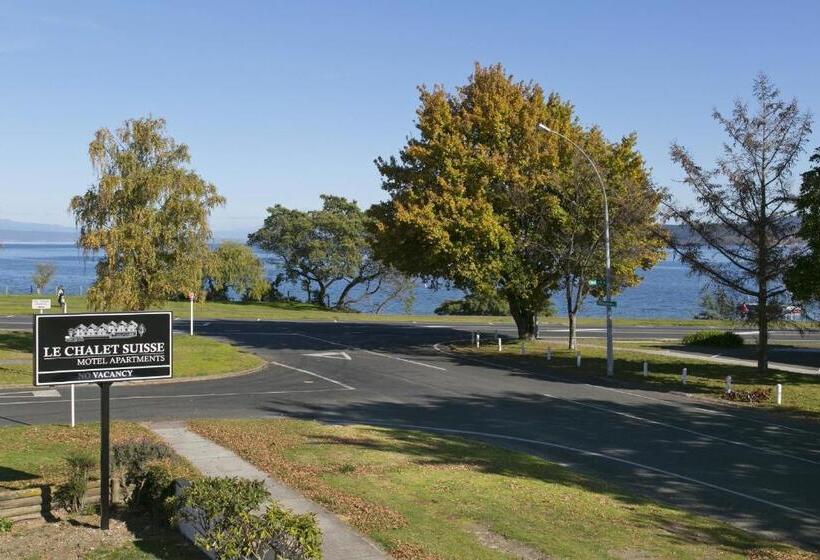 스탠다드 스튜디오, Le Chalet Suisse Motel Taupo