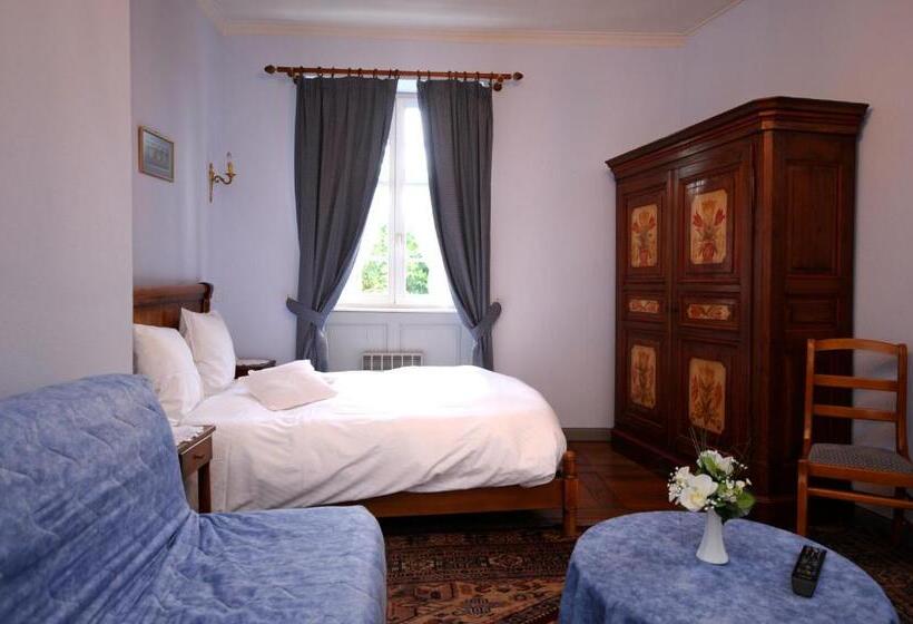Студия Стандарт, La Cour Du Bailli Suites & Spa