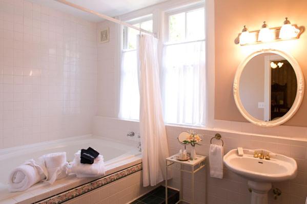 اتاق استاندارد اینتریور, Beaufort House Inn