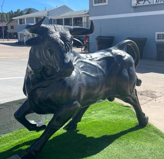 Номер Deluxe, El Rancho Motel