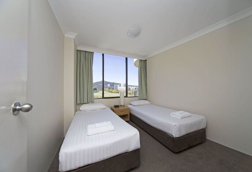 침실 2개 아파트, Breakfree Capital Tower Apartments