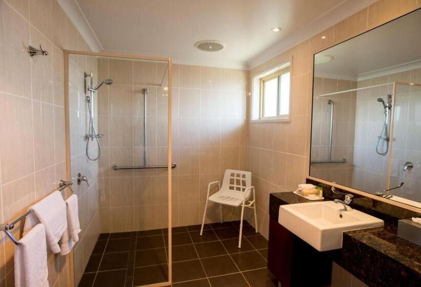 اتاق دلوکس مخصوص معلولین, Best Western Plus All Settlers Motor Inn