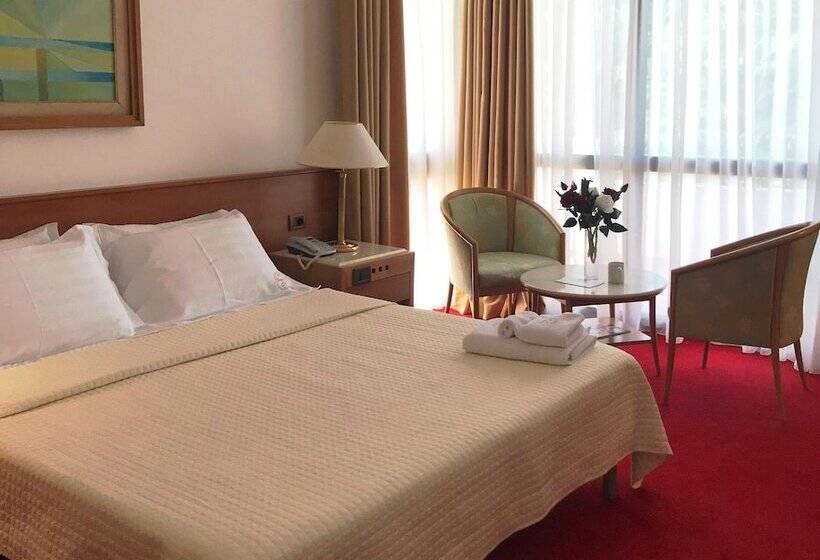 标准间带山景, Chateau Linza Resort