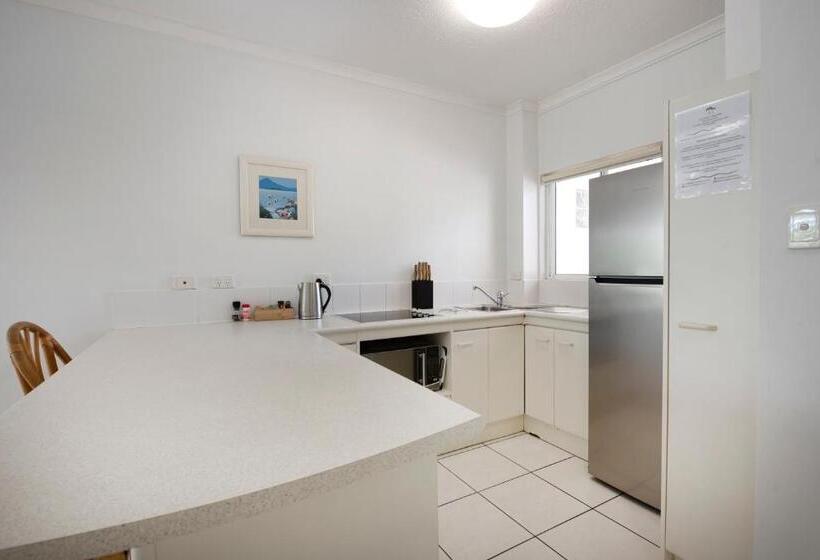 Апартаменты 1 Спальня с Видом, Golden Sands Beachfront Resort