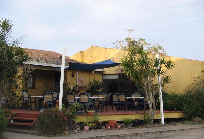 标准间带游泳池, The Nambucca Motel