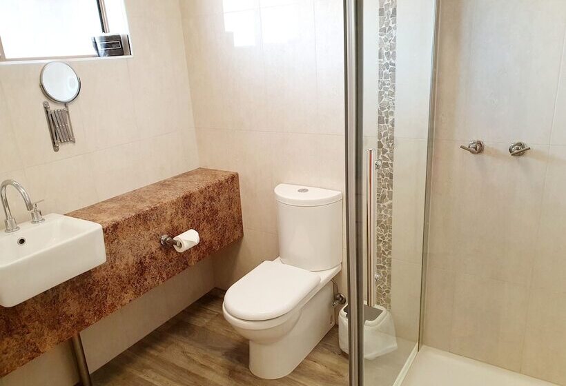 스위트, Addison Motor Inn