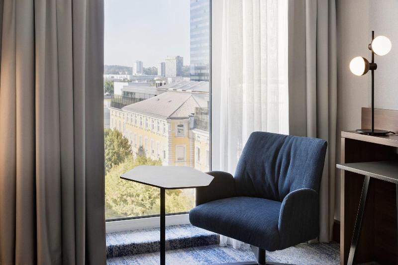 Номер Стандарт, Courtyard By Marriott Linz