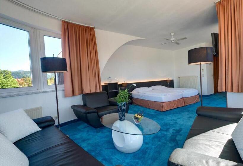 테라스 주니어 스위트, Skycity Hotel Atrigon