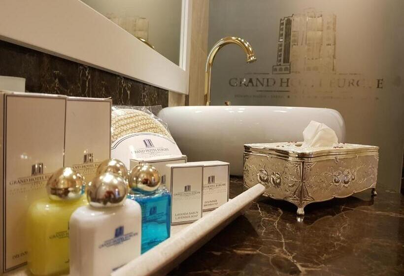 سوئیت با تخت بزرگ, Grand Hotel Europe