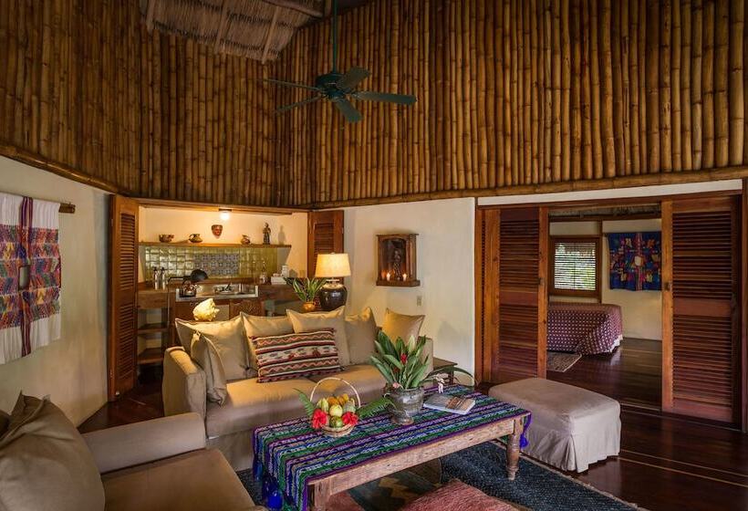 ویلای 2 خوابه, Blancaneaux Lodge by Francis Ford Coppola