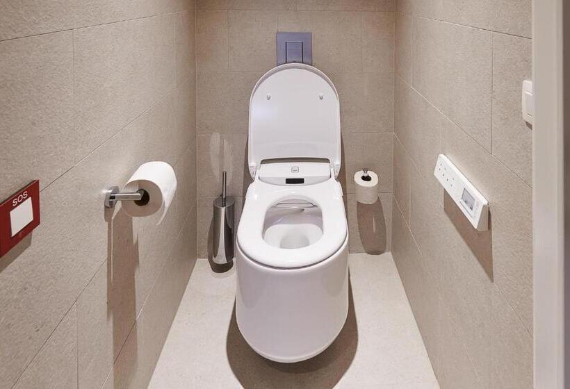 带大床的小型套房, Keizershof Hotel Aalst