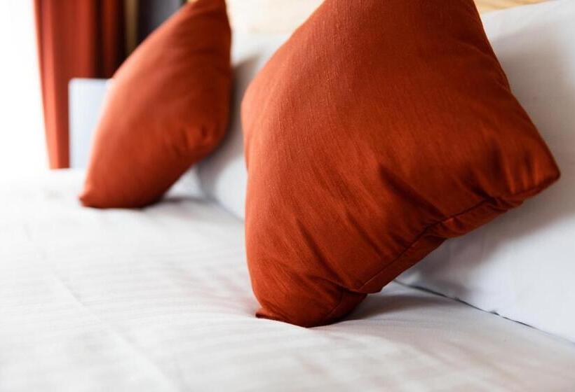 اتاق استاندارد, Dragonfly Hotel King's Lynn