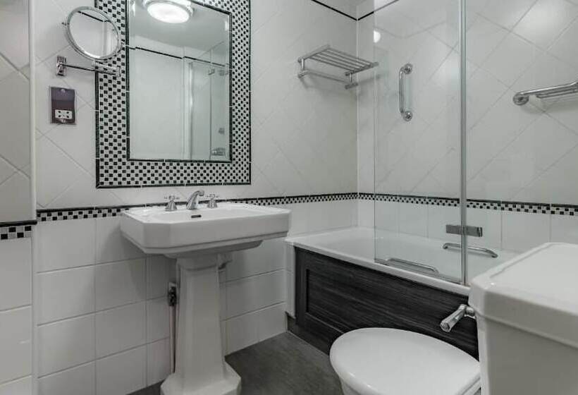 Номер Deluxe Вид на Море, Grand Jersey Hotel And Spa