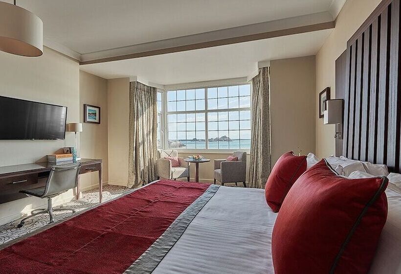 Номер Superior Вид на Море, Grand Jersey Hotel And Spa