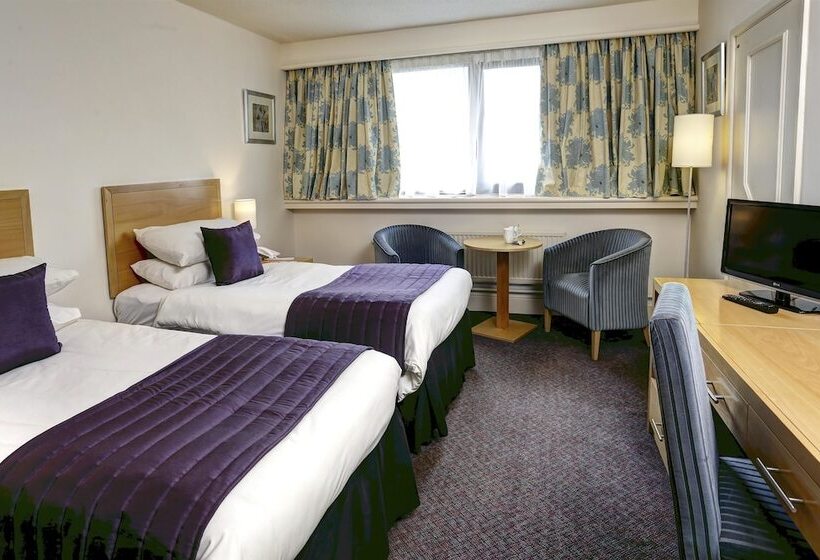 Номер Стандарт, Best Western Frodsham Forest Hills