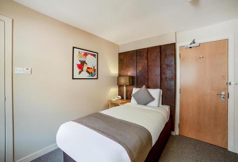 اتاق استاندارد یک نفره, Brentwood Aberdeen City Centre