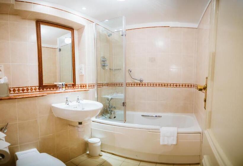 اتاق کلاسیک, Mercure Winchester Wessex