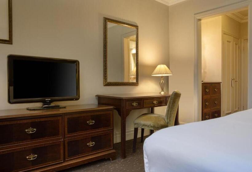 اتاق اجرایی, Mercure Winchester Wessex