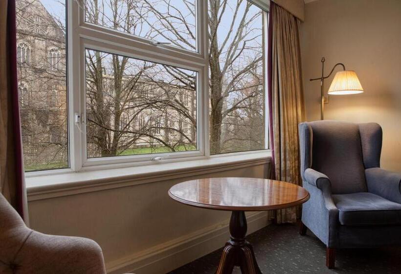 اتاق اجرایی, Mercure Winchester Wessex