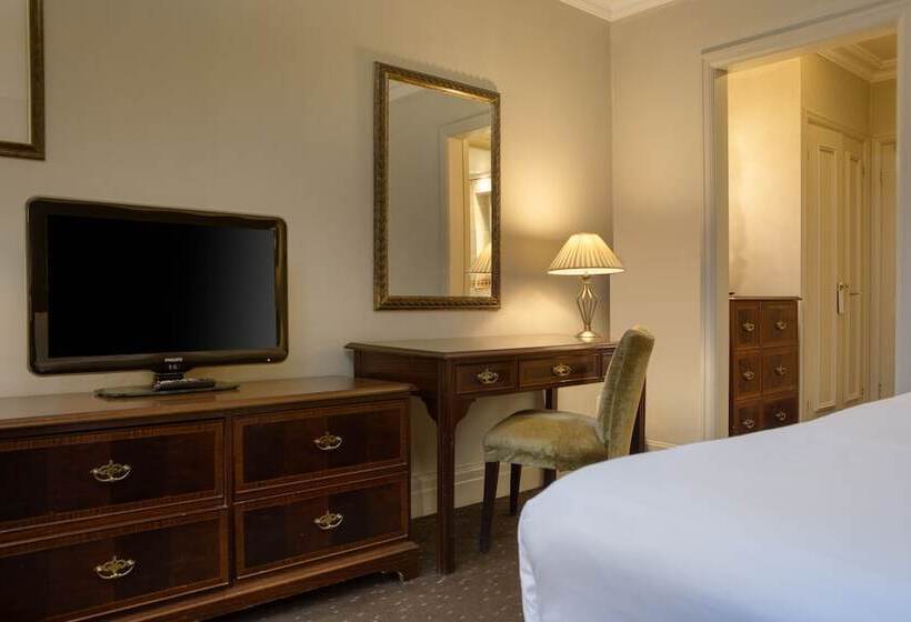 اتاق اجرایی, Mercure Winchester Wessex