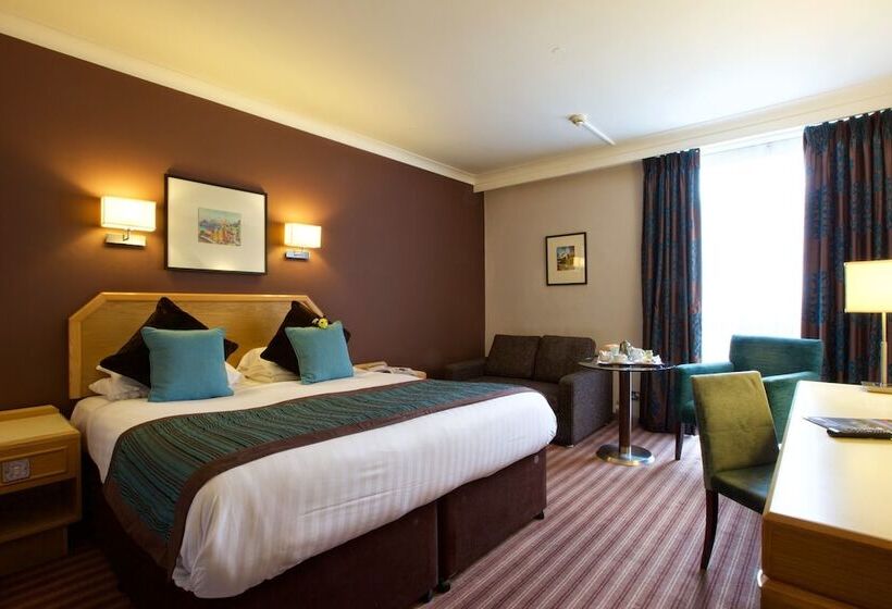 Семейный Номер, Stourport Manor