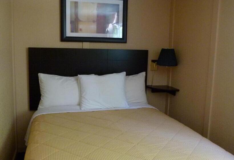 스탠다드 룸 더블 침대 2개, Country Squire Motel