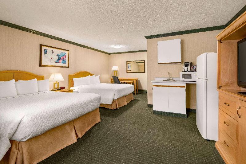 Номер Deluxe, Travelodge By Wyndham Dawson Creek