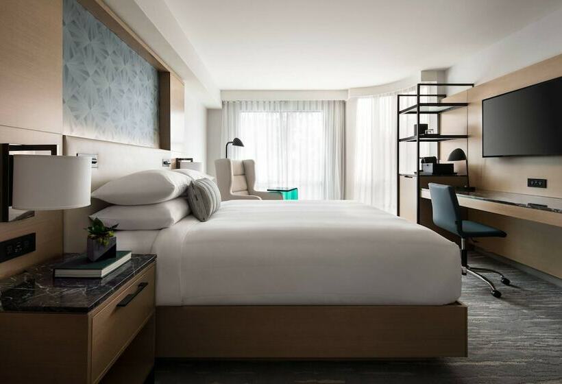 اتاق لوکس, Vancouver Airport Marriott
