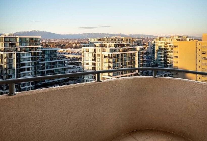 سوییت اجرایی, Vancouver Airport Marriott