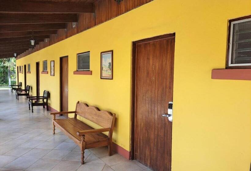 اتاق سوپریور, Las Espuelas, Bar & Restaurant